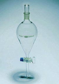 PYREX&trade; Pear-Shaped Glass Separating Funnel with PTFE Key Capacity: 2000mL 