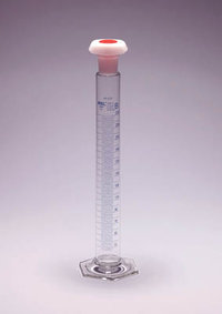 Éprouvette graduée en verre MBL&trade; avec bouchon en polyéthylène Capacité : 100 ml ; Graduations : 1 ml 