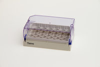 Thermo Scientific&trade;&nbsp;Nunc&trade; Universal Latch Rack for Cryogenic Tubes For 3.6-5mL Standard Cryotubes, non-sterile 