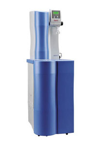 Thermo Scientific&trade;&nbsp;Barnstead&trade; LabTower&trade; TII Water Purification System Barnstead LabTower TII (UV) 20 with 3L/min pump 