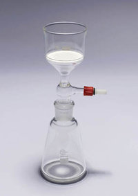 Embudo de filtración al vacío de vidrio de borosilicato Pyrex&trade; con disco sinterizado de vidrio Capacidad: 125 ml 