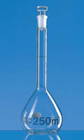 BRAND&trade;&nbsp;Matraces aforado de vidrio borosilicatado de clase A con tapón de cristal Blaubrand&trade; Capacidad: 50 ml 