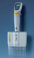 Brand&trade;&nbsp;Transferpette&trade; -12 Electronic Microliter Pipette Volume: 1 to 20uL, Model 12, ac adapter for UK/Ireland 